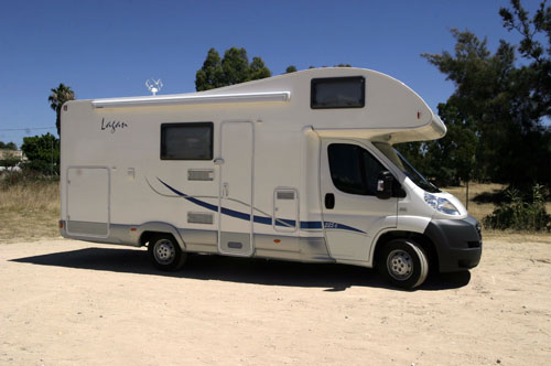 קרוואן השכרת קרוואן לטיול לדוגמה Mc Louis 225G