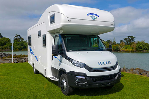 קרוואן השכרת קמפר בניו זילנד לדוגמה Koru Star 6 Freedom