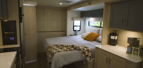 Winnebago Sunflyer 24GG