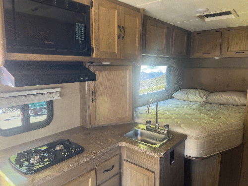 Yukon Dasher 19 - Gold