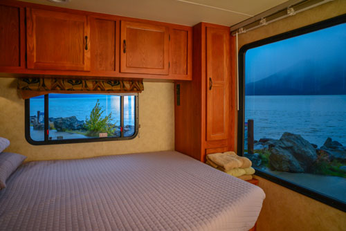 Denali Searcher 28 - Silver